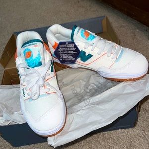 New Balance 550 Retro Sneakers Verdigris
Sea Salt Poppy Teal Orange Women's 6